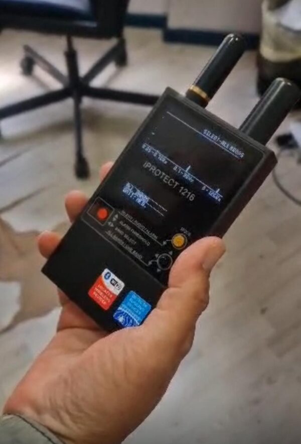 Rilevatore di microspie gsm wifi bluetooth air tag